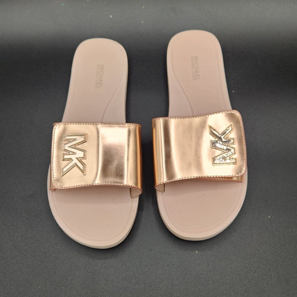 .LIKE NEW - "Palmer" Signature Logo Slide Sandal from MICHAEL KORS